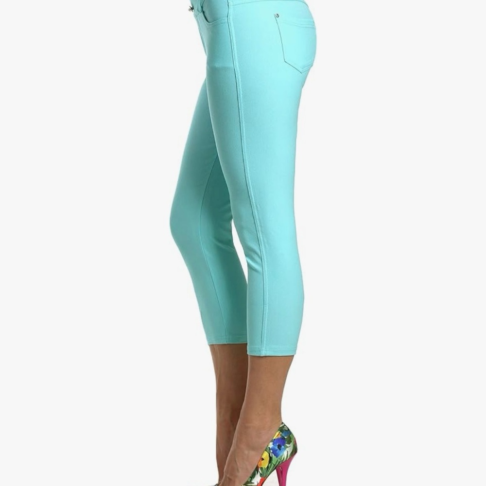 Turquoise Pull On Cropped Pants